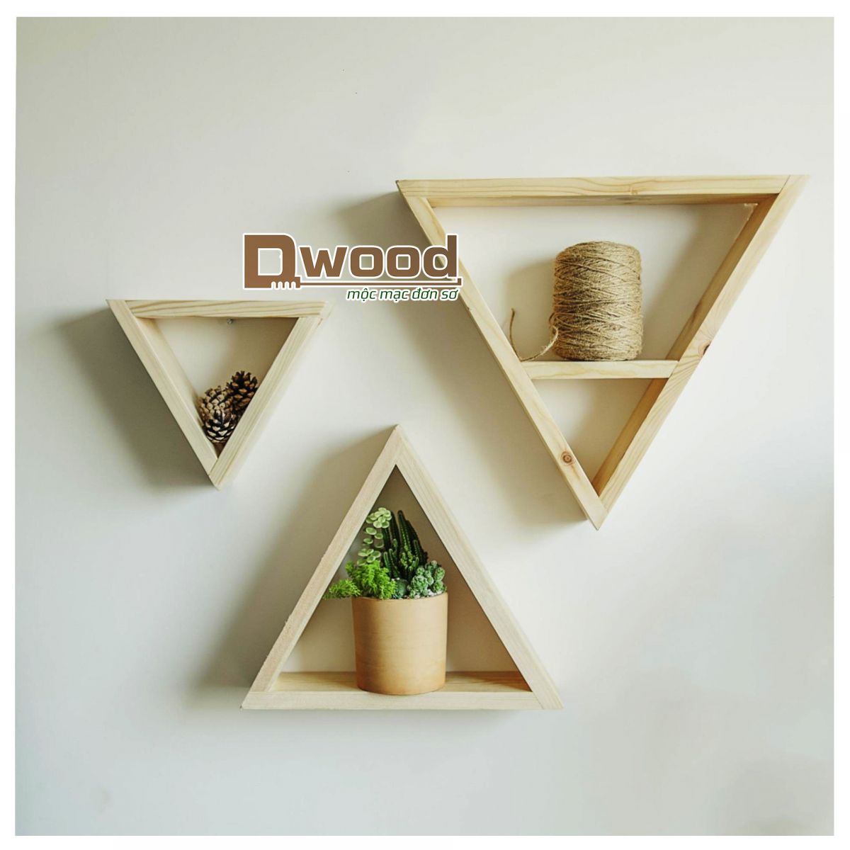 Kệ gỗ thông Dwood hình tam giác treo tường Decor không gian - Size Lớn : 40x 40x9 cm